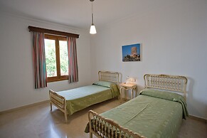 Llampudol - Villa With Pool