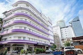 Aurea Delight Hotel