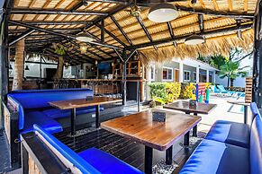 Villa Twelve27