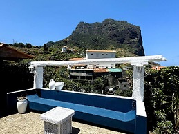 Studio in Porto da Cruz With Ocean Views