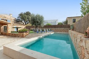 Can Font - Villa With Private Pool