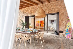 Can Font - Villa With Private Pool