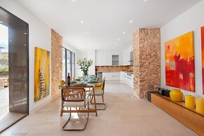 Can Font - Villa With Private Pool