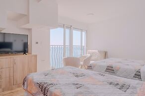 Hotel R