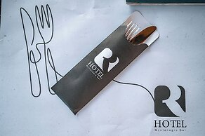 Hotel R