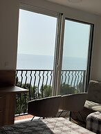 Hotel R