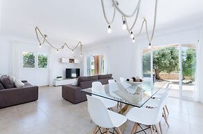 Dones D'aigua 11 - Villa With Private Pool