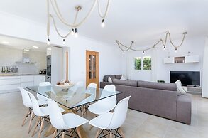 Dones D'aigua 11 - Villa With Private Pool