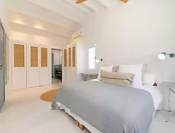 Villa in Menorca With Private Pool & Beach Access