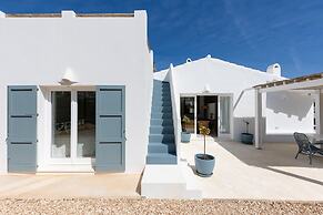 Villa in Menorca With Private Pool & Beach Access