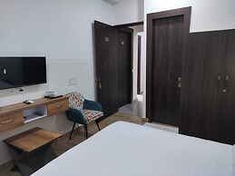 Saffron Inn