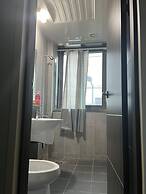 JJBRO HOSTELL