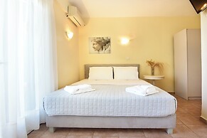 Julia Hotel