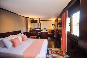 YOU Cairo Nile View Hotel