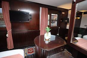 YOU Cairo Nile View Hotel