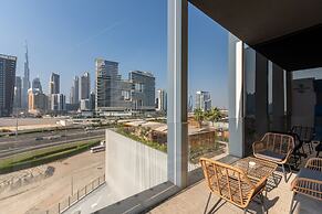 Chic Studio w Burj Khalifa View Balcony