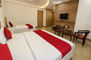 Hotel Good Luck by JMD Group