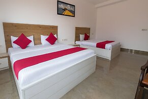 Hotel Good Luck by JMD Group