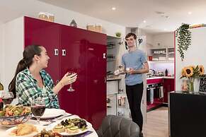 Brotherton House - Campus Accommodation