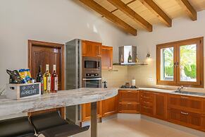Villa in Llucmajor With Pool and Jacuzzi