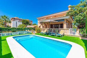 Magdalena Gomila Marimon - Villa