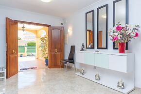 Magdalena Gomila Marimon - Villa