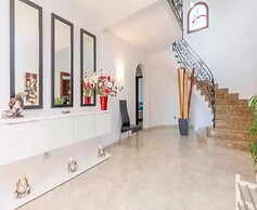 Magdalena Gomila Marimon - Villa