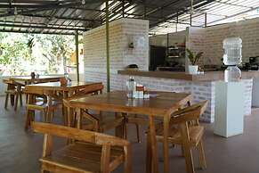 Ashiyana Cliff & Beach Resort by Onespace