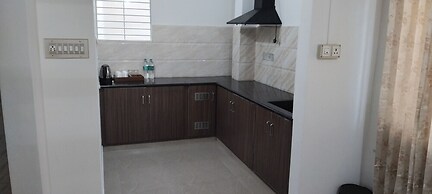 SLV Aashraya Apartment Stay