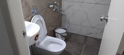 SLV Aashraya Apartment Stay