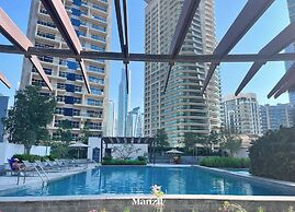Stylish Marina-front 2BR Near Top Attractions