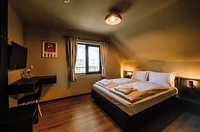 Motel Oasis