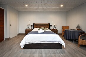 ALOE B&B