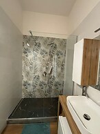 Pleasant Apartment Near Center