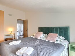 Villa in Galizana With Bubble Bath
