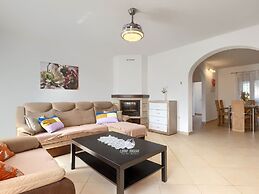Villa in Galizana With Bubble Bath