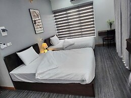 Sunshine Mini Hotel