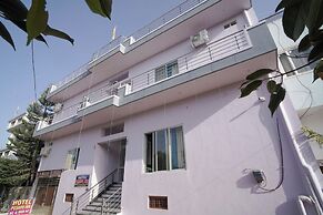 Hotel Pushpa Inn