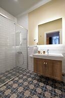 Level Suites