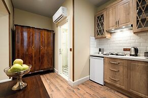 Level Suites