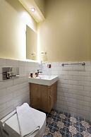 Level Suites