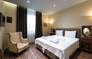 Level Suites