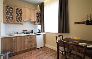 Level Suites