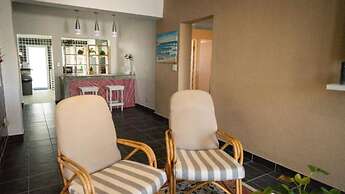 Four Seasons Struisbaai
