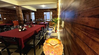 Wander Thrives Inn By Ads
