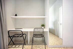 Arches Apartments