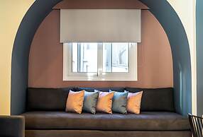 Arches Apartments