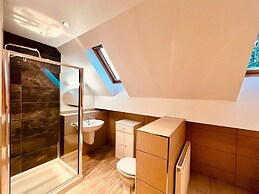 Lodges On Loch Ness