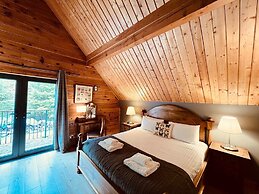 Lodges On Loch Ness