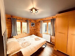 Lodges On Loch Ness